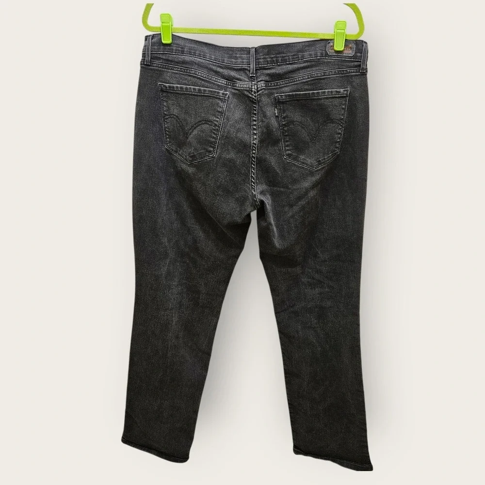 Levis measurements waist